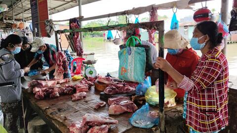 Cần kịp thời gỡ khó cho ngành chăn nuôi heo 