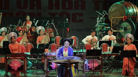 Hòa nhạc dân tộc Việt Nam quy tụ hơn 100 nghệ sĩ