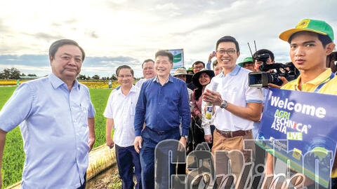 Huy động mọi nguồn lực, phát huy vai trò trung tâm khoa học nông nghiệp của vùng 