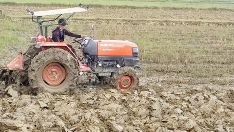 Cơ giới hóa nông nghiệp chưa đáp ứng yêu cầu mới