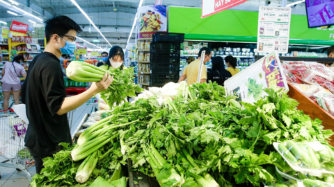 Nghịch lý thực phẩm sạch: "Kẻ ăn không hết người lần chẳng ra"