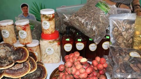 Phiên chợ kết nối sản phẩm của đồng bào dân tộc miền núi tới người tiêu dùng Quảng Ngãi