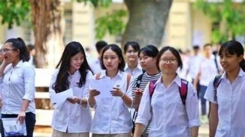 Kiến nghị từ năm 2025, thi tốt nghiệp THPT hai môn bắt buộc
