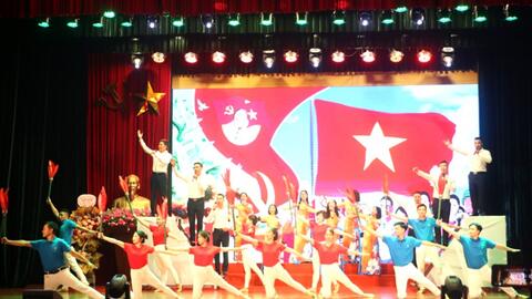 Cụm thi đua số 6 LĐLĐ thành phố Hà Nội: Triển khai hiệu quả các phong trào thi đua