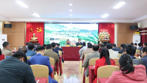 Thuốc chữa bệnh gan A Súa được công nhận là sản phẩm công nghiệp nông thôn tiêu biểu tỉnh Lai Châu năm 2023