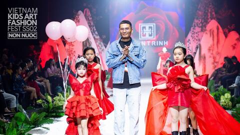 Mẫu nhí Thái Trân diễn vedette gây ấn tượng