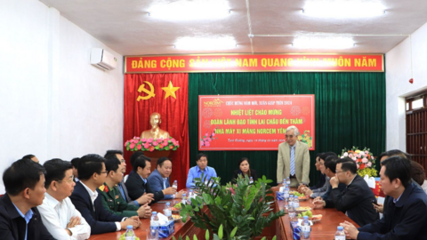 Bí thư Tỉnh ủy Lai Châu Giàng Páo Mỷ kiểm tra hoạt động lao động sản xuất đầu xuân