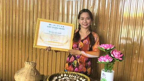 Thu nhập trăm triệu mỗi năm nhờ trồng nấm mối đen 