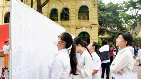 147 học sinh trúng tuyển vào lớp 10 hai trường tuyển sinh tràn tuyến