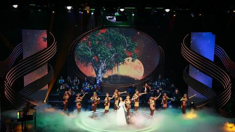 Chương trình "Vì những mùa trăng an bình”: Góp hơn 2 tỷ đồng hỗ trợ bà con vùng lũ