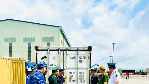 Hải quan chủ trì bắt giữ hơn 25 tấn vỏ đạn quân dụng tại Hải Phòng