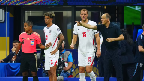 HLV Tuchel hứng ‘bão chỉ trích’ sau cú sụp đổ của tuyển Anh