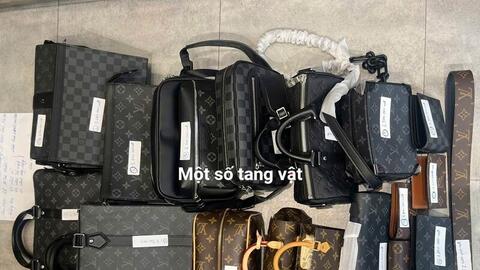 Hà Nội phát hiện cơ sở kinh doanh thời trang giả mạo nhãn hiệu quy mô lớn