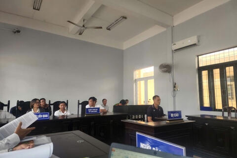 <a href="/tong-hop" title="Tổng hợp" rel="dofollow">Tổng hợp</a>