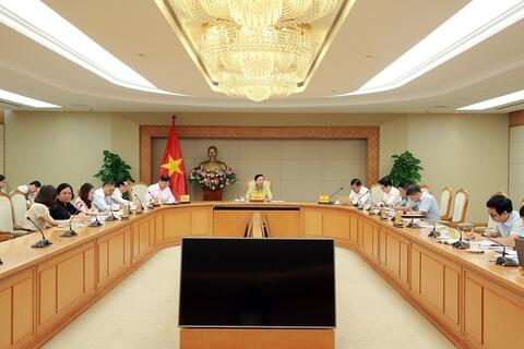 <a href="/chinh-sach" title="Chính sách" rel="dofollow">Chính sách</a>
