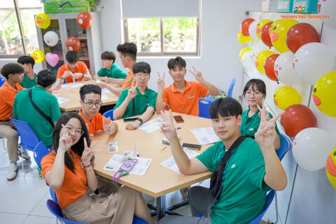 <a href="/chinh-sach" title="Chính sách" rel="dofollow">Chính sách</a>