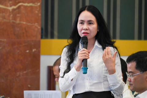 <a href="/xuat-khau" title="Xuất khẩu" rel="dofollow">Xuất khẩu</a>