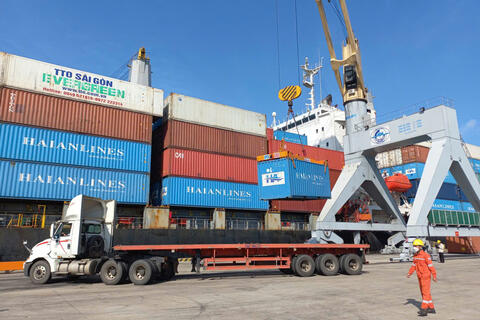 <a href="/xuat-khau" title="Xuất khẩu" rel="dofollow">Xuất khẩu</a>