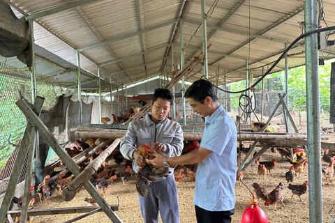 <a href="/nong-thon-moi" title="Nông thôn mới" rel="dofollow">Nông thôn mới</a>