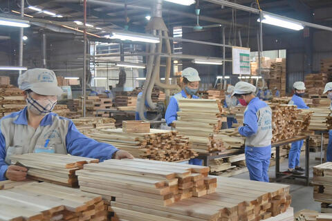 <a href="/nong-thon-moi" title="Nông thôn mới" rel="dofollow">Nông thôn mới</a>