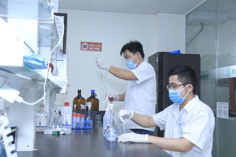 <a href="/chinh-sach" title="Chính sách" rel="dofollow">Chính sách</a>