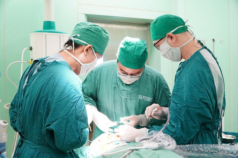 <a href="/tong-hop" title="Tổng hợp" rel="dofollow">Tổng hợp</a>