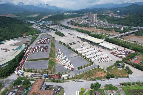 <a href="/xuat-khau" title="Xuất khẩu" rel="dofollow">Xuất khẩu</a>