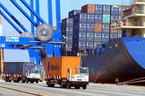 <a href="/xuat-khau" title="Xuất khẩu" rel="dofollow">Xuất khẩu</a>