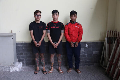 <a href="/tong-hop" title="Tổng hợp" rel="dofollow">Tổng hợp</a>