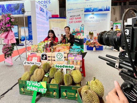 Livestream bán hàng và trách nhiệm pháp lý của KOL, KOC