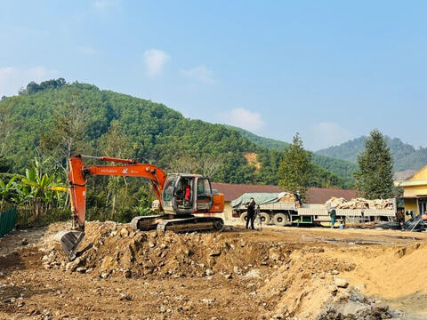 Vươn tới tương lai từ bản làng