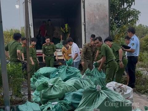 Cà Mau: Ra quân kiểm tra, siết chặt phòng chống buôn lậu