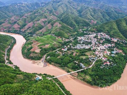 Kiểm lâm Mường Lát ứng dụng công nghệ số giữ màu xanh đại ngàn