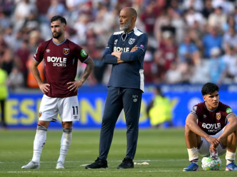 Ngoại hạng Anh hạ màn, Tottenham thoát hiểm trong gang tấc