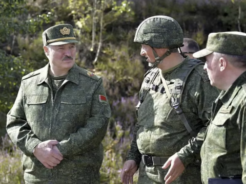 Nga dọa cắt viện trợ để buộc Belarus mở mặt trận mới chống Ukraine