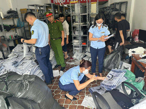 Hà Nội quyết liệt triển khai nhiều giải pháp chống buôn lậu, hàng giả