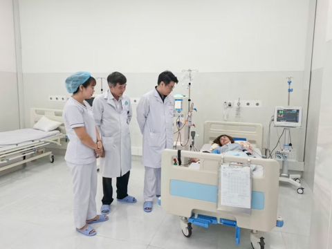 Triển khai kỹ thuật lọc máu tại Côn Đảo
