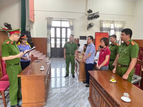 Nguyên Chủ tịch xã cùng 3 cán bộ bị khởi tố vì liên quan thất thoát tiền tỷ