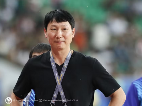 ‘HLV Kim Sang-sik mang ác mộng cho tuyển Indonesia’