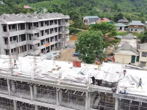 Thanh Hóa hỗ trợ đồng phục, học phẩm cho học sinh nội trú xã biên giới