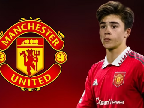 Man United chốt giá bán hậu vệ trẻ