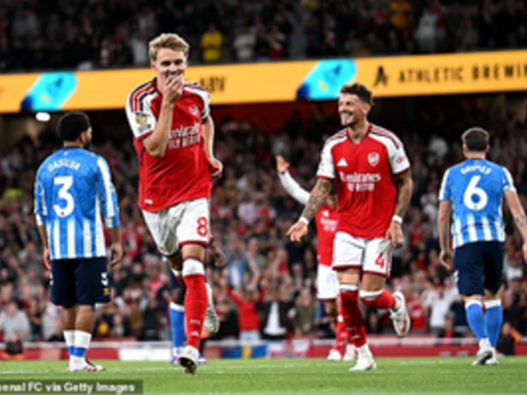 Vòng 1 Ngoại hạng Anh: Man Utd thua sốc tân binh, Arsenal ‘ra oai’