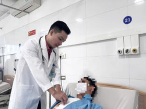 Bác sĩ Đà Nẵng cứu sống nam thanh niên bị lóc động mạch chủ, nguy cơ tử vong cao