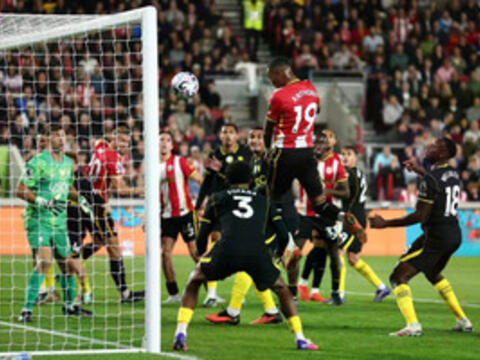 Chelsea trắng tay trước Brentford sau 88 năm