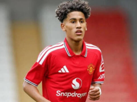 Rời Man United, tài năng trẻ JJ Gabriel gia nhập Barcelona?