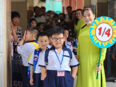 TPHCM công bố chi tiết các khoản thu dịch vụ trong trường công lập