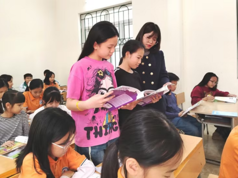 Không hạn chế sự sáng tạo khi dùng một bộ sách giáo khoa