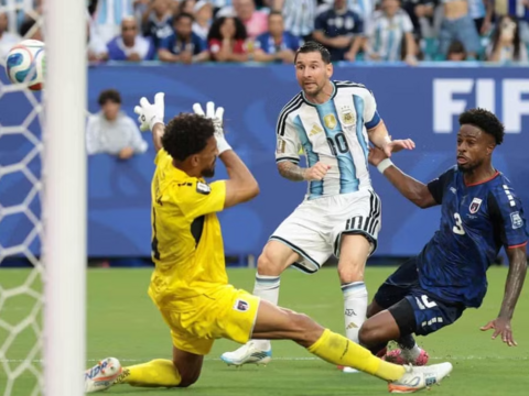 Messi sáng cửa đoạt Quả bóng Vàng thứ 9
