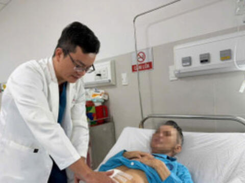 Báo động đỏ toàn viện cứu sống bệnh nhân vỡ u gan, suy thận cấp