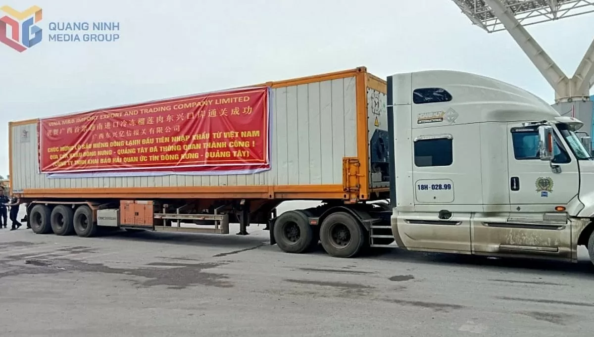 Lô hàng sầu riêng đông lạnh đầu tiên của Việt Nam xuất khẩu thành công sang thị trường Trung Quốc. Ảnh: Baoquangninh.vn. Lô hàng sầu riêng đông lạnh đầu tiên của Việt Nam xuất khẩu thành công sang thị trường Trung Quốc. Ảnh: Baoquangninh.vn.